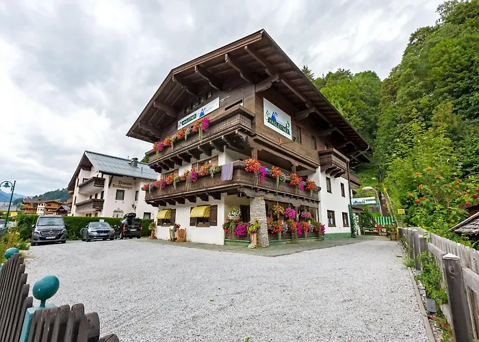 Apartment In Saalbach Hinterglemm Near Ski Area